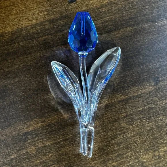 RETIRED Swarovski Crystal Society 2002 Member Renewal Gift - Blue Tulip - Picture 1 of 4